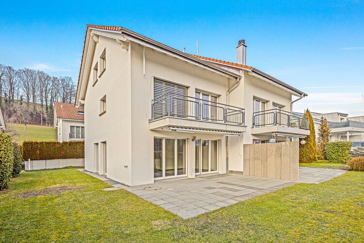 Felsenstrasse, Wollerau